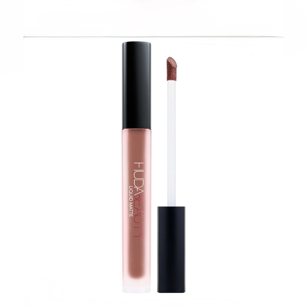 HUDA BEAUTY Liquid Matte Lipstick - Trendsetter  (BNIB)